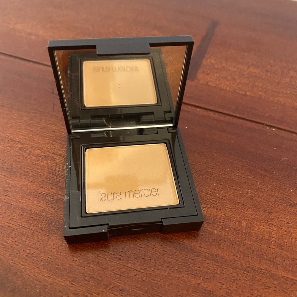 Laura Mercier Bronzing Powder - Dune Bronze